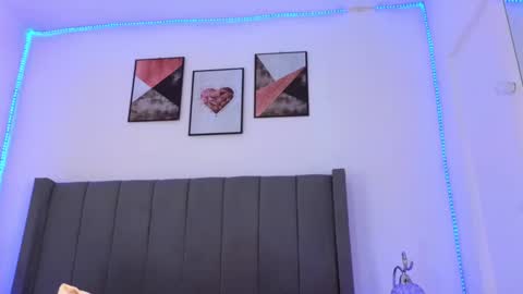 jiah online show from February 2025 06:02:01 AM