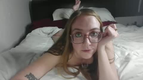 Snapshot of jilliangiselle chatting on April 2026 04:41:02 AM jilliangiselle online show from April 2026 04:41:02 AM