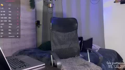 Snapshot of jim_dancer chatting on March 2026 08:27:02 PM jim_dancer online show from March 2026 08:27:02 PM