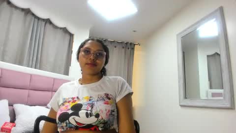 Snapshot of jimena_bell chatting on October 2025 03:07:02 PM Jimena  online show from October 2025 03:07:02 PM