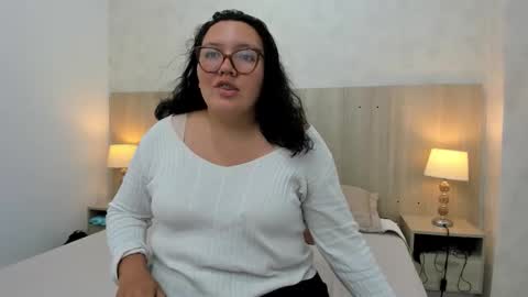 Jimena online show from December 2025 08:14:01 PM