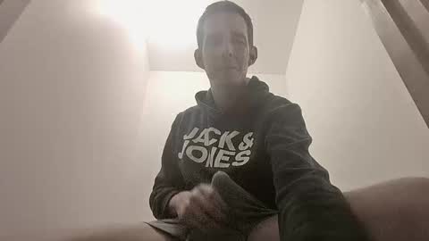 Snapshot of jin16000 chatting on April 2026 06:27:01 PM jin16000 online show from April 2026 06:27:01 PM