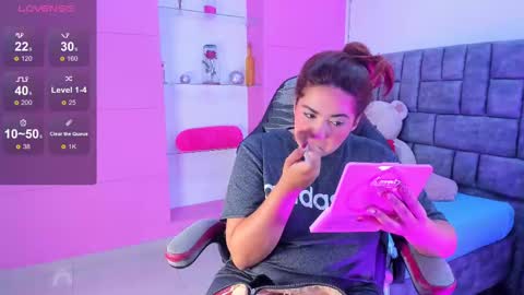 kim online show from September 2025 12:28:02 PM