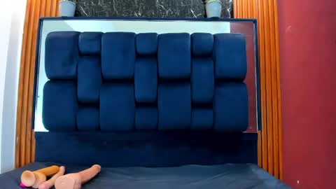 jisooluv online show from June 2026 07:42:01 PM