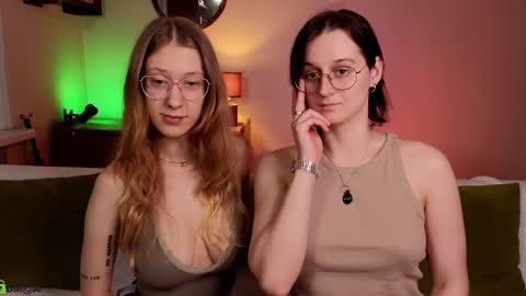 Snapshot of jitoon_exe chatting on January 2025 07:37:01 PM Hey Guys We are Julia ginger Tina brunette online show from January 2025 07:37:01 PM