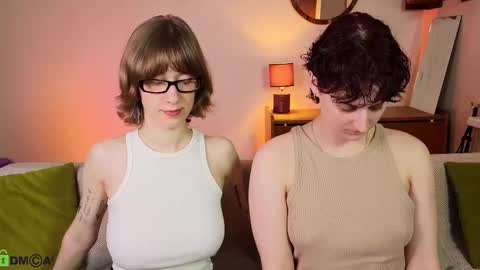 Snapshot of jitoon_exe chatting on October 2025 08:07:02 PM Hey Guys We are Julia ginger Tina brunette online show from October 2025 08:07:02 PM