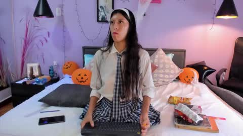 jiwoo_dodoy_ online show from October 2025 02:31:01 PM