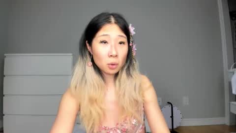 Snapshot of jiwooe chatting on March 2026 10:38:02 PM Jiwoo online show from March 2026 10:38:02 PM