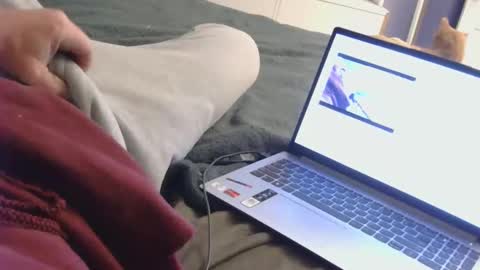 jjunior420 online show from November 2025 04:32:02 AM