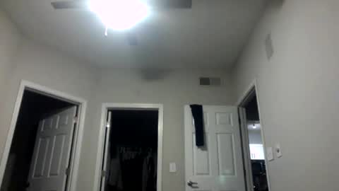 Snapshot of jmeaty5 chatting on December 2025 04:18:02 AM jmeaty5 online show from December 2025 04:18:02 AM