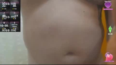 Snapshot of jmizzle974 chatting on April 2026 08:17:01 AM jmizzle974 online show from April 2026 08:17:01 AM