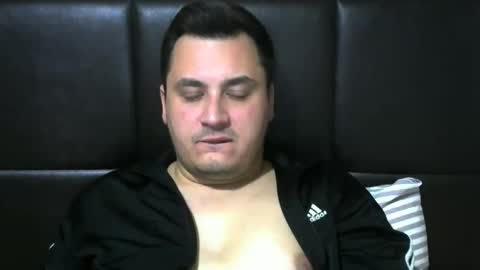 jnsnw online show from November 2025 12:01:02 AM