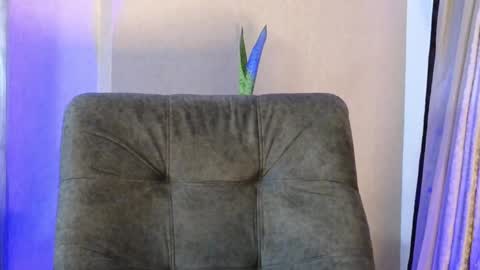 JOAN SAENZ online show from September 2025 12:44:02 AM