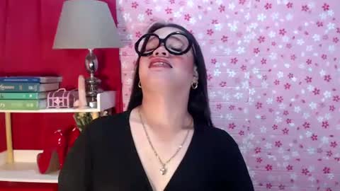 Joana online show from October 2025 07:10:02 PM