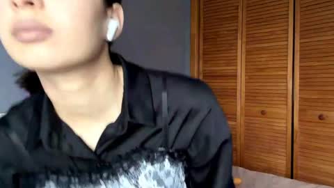 joanaphippin online show from May 2026 07:38:02 AM