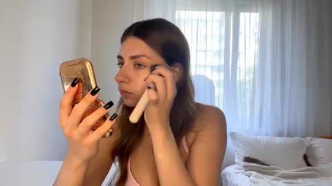Snapshot of joandonelly chatting on July 2026 12:18:02 PM Bella online show from July 2026 12:18:02 PM