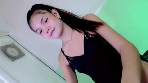 Snapshot of joanna_johnson chatting on April 2026 12:43:02 AM joanna_johnson online show from April 2026 12:43:02 AM