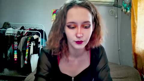 Joannatompson online show from September 2025 10:26:02 AM