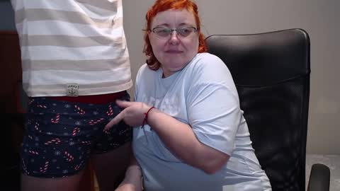 Snapshot of joannaandneighbour chatting on December 2024 10:17:02 AM Joanna and Greg online show from December 2024 10:17:02 AM