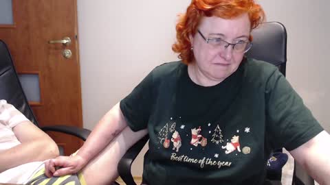 Snapshot of joannaandneighbour chatting on December 2024 11:40:01 AM Joanna and Greg online show from December 2024 11:40:01 AM