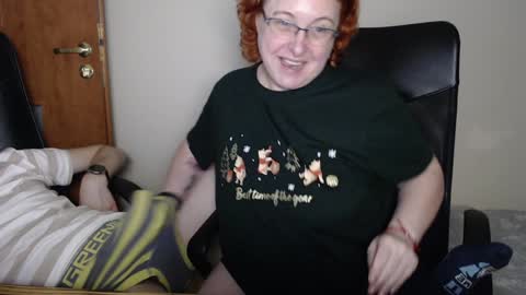 Snapshot of joannaandneighbour chatting on December 2024 08:48:01 PM Joanna and Greg online show from December 2024 08:48:01 PM