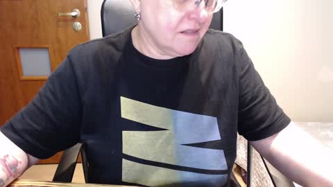 Snapshot of joannaandneighbour chatting on January 2025 11:15:02 AM Joanna and Greg online show from January 2025 11:15:02 AM