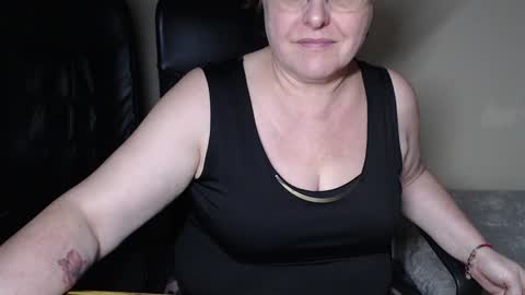 Snapshot of joannaandneighbour chatting on January 2025 11:43:01 AM Joanna and Greg online show from January 2025 11:43:01 AM