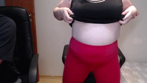 Snapshot of joannaandneighbour chatting on January 2025 01:43:01 PM Joanna and Greg online show from January 2025 01:43:01 PM