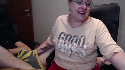 Snapshot of joannaandneighbour chatting on January 2025 08:25:02 AM Joanna and Greg online show from January 2025 08:25:02 AM