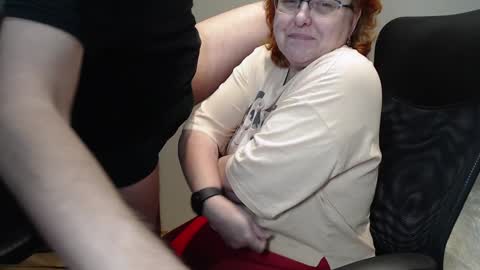 Snapshot of joannaandneighbour chatting on January 2025 04:39:01 PM Joanna and Greg online show from January 2025 04:39:01 PM