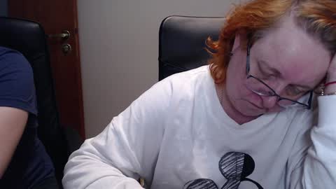 Snapshot of joannaandneighbour chatting on February 2025 06:07:01 PM Joanna and Greg online show from February 2025 06:07:01 PM