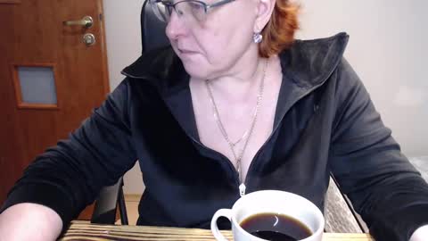 Snapshot of joannaandneighbour chatting on February 2025 02:33:01 PM Joanna and Greg online show from February 2025 02:33:01 PM