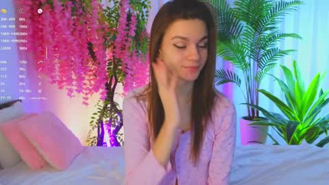 Snapshot of joannerichardson chatting on April 2026 07:33:02 PM Eva online show from April 2026 07:33:02 PM