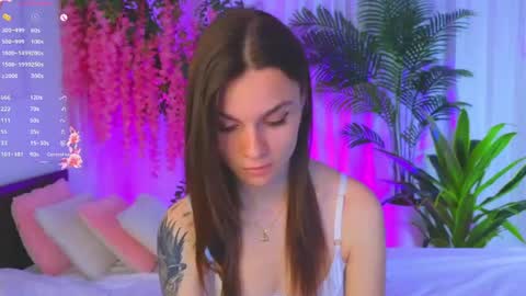 Snapshot of joannerichardson chatting on May 2026 07:10:01 PM Eva online show from May 2026 07:10:01 PM