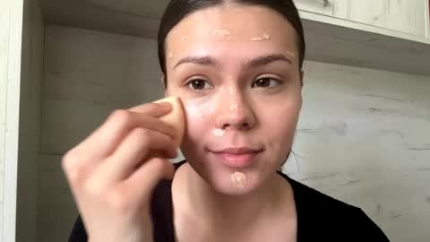 Snapshot of jodeesolarz chatting on April 2026 09:45:01 AM Mila online show from April 2026 09:45:01 AM