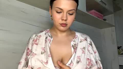 Snapshot of jodeesolarz chatting on July 2026 03:21:02 PM Mila online show from July 2026 03:21:02 PM