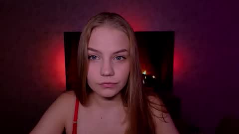 Snapshot of jodiewithgreen chatting on September 2025 08:43:01 PM Jodie 3 returning TODAY online show from September 2025 08:43:01 PM