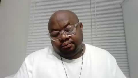 Snapshot of joe25123 chatting on June 2026 03:24:02 AM joe25123 online show from June 2026 03:24:02 AM