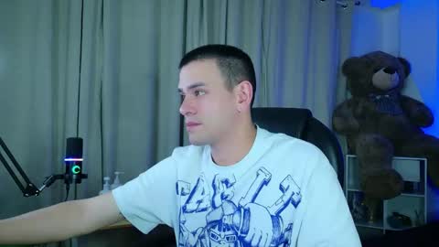 Snapshot of joe_jhonson chatting on May 2026 04:42:01 AM joe jhonson online show from May 2026 04:42:01 AM