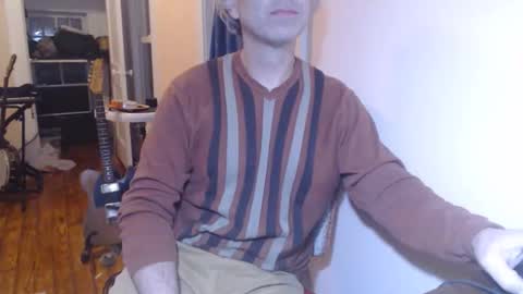 Snapshot of joebo7575 chatting on December 2025 04:10:01 AM joebo7575 online show from December 2025 04:10:01 AM