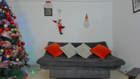 joelandalexa online show from December 2024 08:00:02 PM