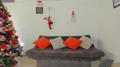 joelandalexa online show from December 2024 07:37:02 PM