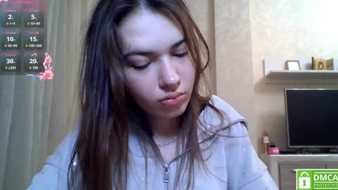 Jennifer online show from March 2026 07:03:02 PM