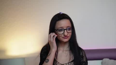  Joelle  online show from November 2025 09:47:01 PM