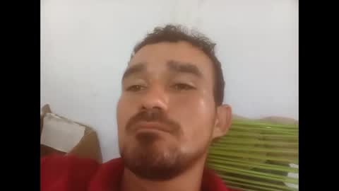 Snapshot of johan570400 chatting on April 2026 08:34:02 PM Joni online show from April 2026 08:34:02 PM