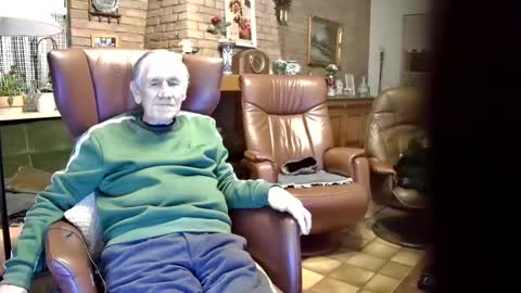 johan7 heet online show from December 2024 04:21:02 PM