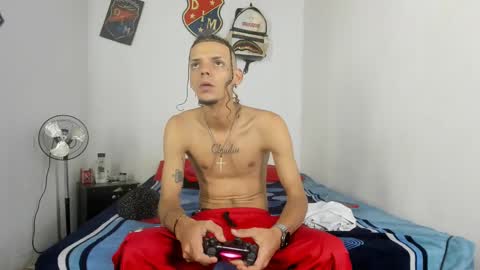 johan_and_antonella online show from January 2025 09:57:01 PM