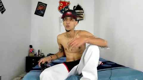 johan_and_antonella online show from January 2025 04:36:02 PM