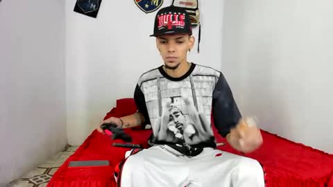 johan_and_antonella online show from February 2025 11:17:01 PM