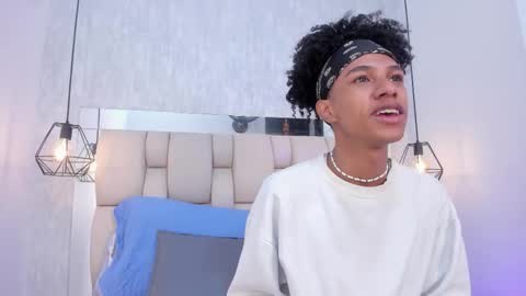 Johan  online show from October 2025 11:52:01 AM